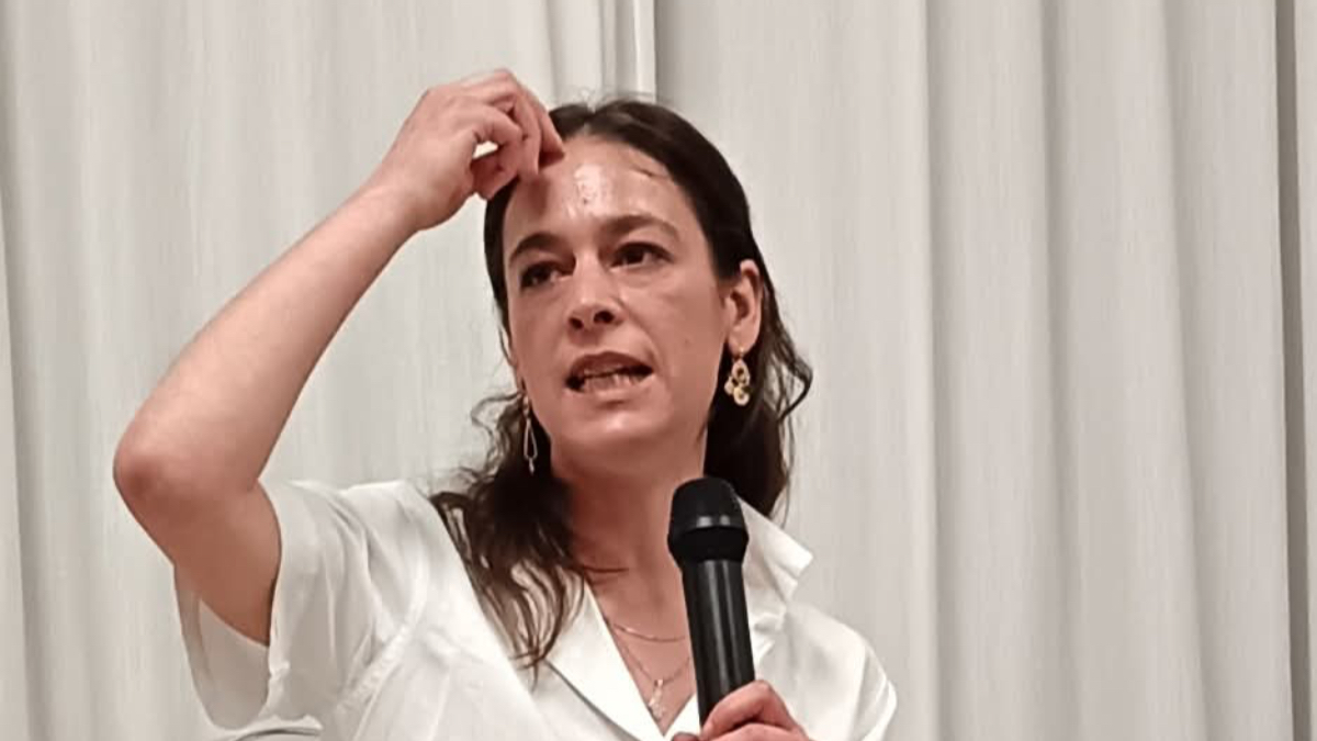 Tra guerra e ideologia: Elena Testi presenta &ldquo;Genesi&rdquo;