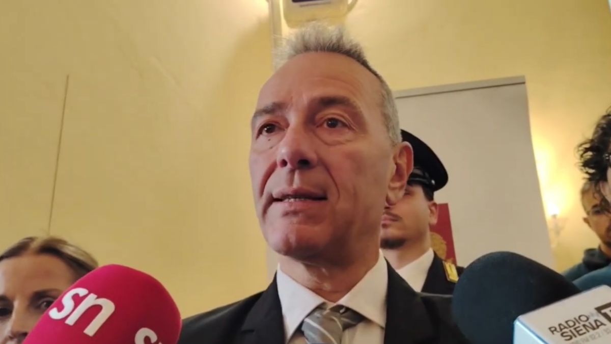 Studenti minorenni di Siena denunciati per apologia del fascismo