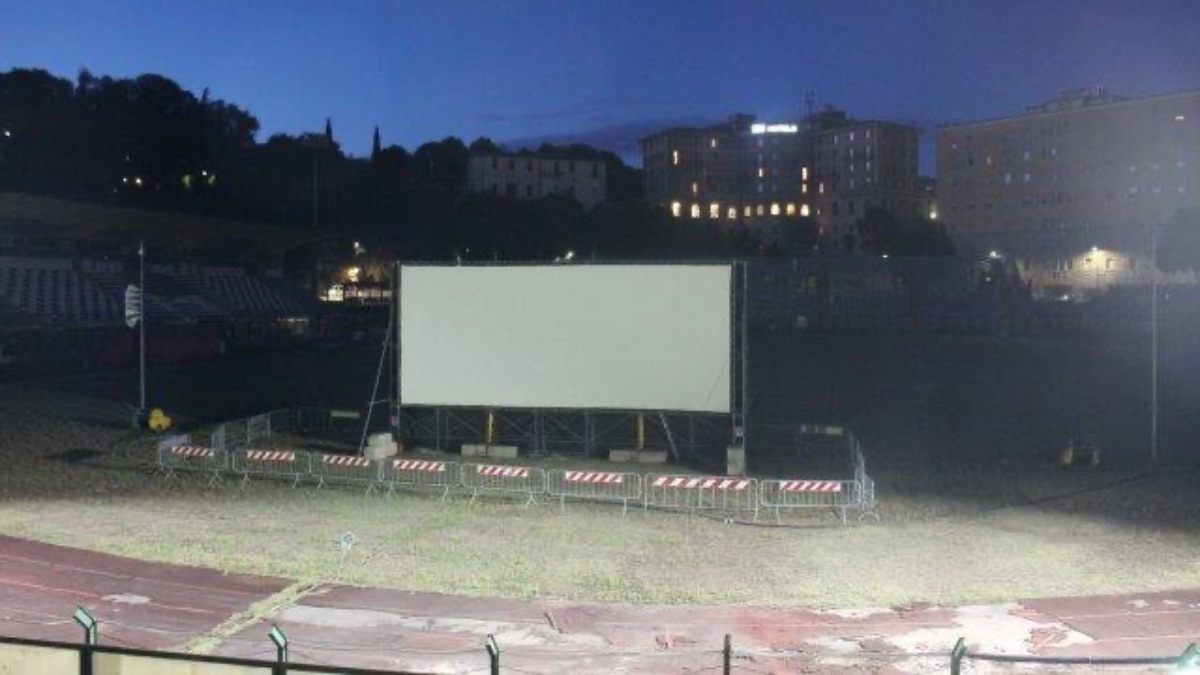 Allo stadio torna il grande cinema
